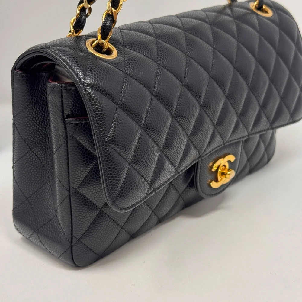 💎💯Authentic CHANEL Classic Black Medium Caviar Double Flap Bag💎